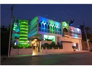 Trattoria Piccolo Mondo, Comida Italiana, Mariscos, Carnes, Parrilla, Especialidades, Bar Karaoke, Salon De Eventos, Eventos Corporativos, Eventos Sociales.