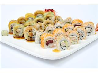 UMAI Latin Sushi, UMAI LATIN SUSHI es la renovacion del conocido Akai Sushi Express con el mismo servicio, misma calidad simplemente con un nuevo semblante para los clientes, UMAI preparará todo tipo de rollos, niguiri tradicionales y especialidades orientales con una variedad de salsas que crean una fusión de sabores única en Guayaquil. 