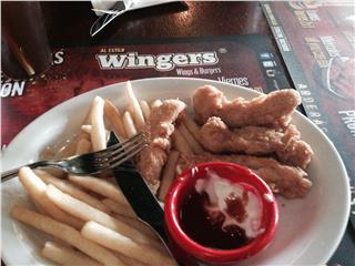 Wingers, Americana, Av. Carlos Julio Arosemena