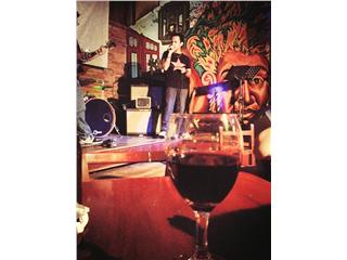 Diva Nicotina, Buena onda nocturna de blues y jazz