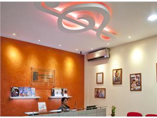 Arte & Armonía Escuela de música, Arte & Armonía, fundada en el 2008 nace con el objetivo de brindar a nuestros estudiantes una experiencia estimulante, deleitable y memorable a través del estudio de un instrumento musical y el canto. Especializados en la instrucción musical, somos la opción más confiable, con diversos establecimientos de ubicación estratégica en C.C. Albán Borja, Vía a la Costa y Samborondón.