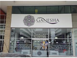 Ganesha Peluquería, Keratina de UVA , Spa de Manos y Pies, Mechas en 3D , Botox Capilar , Balayage , Mechas Californianas , Reversos y más.