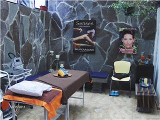 Équilibre Spa, Equilibré SPA, el SPAcio creado para cuidar el equilibrio de su cuerpo, mente y espíritu, brindando diversas opciones para los cuidados de la piel, el cuerpo y la imagen personal; nuestra prioridad está orientada a encontrar la armonía perfecta entre su cuerpo, su energía positiva y la adecuada apariencia enfocada a brindar seguridad, vitalidad y bienestar en todas las actividades que en el día a día se tiene que enfrentar.